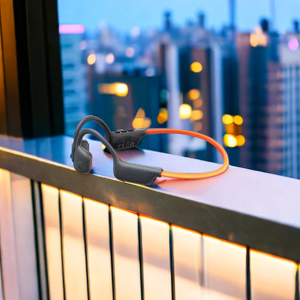 hakii-light-lifestyle_f052dae2-33b8-46a6-a624-18317f3310b8